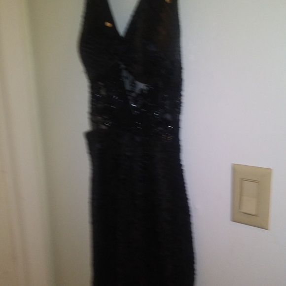Dress - Picture 4 of 8